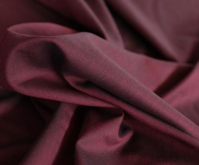 女西裝一般用什么面料?